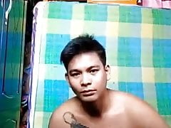 pinoy boy (Bendijo June Son) shows his hard-on on webchat